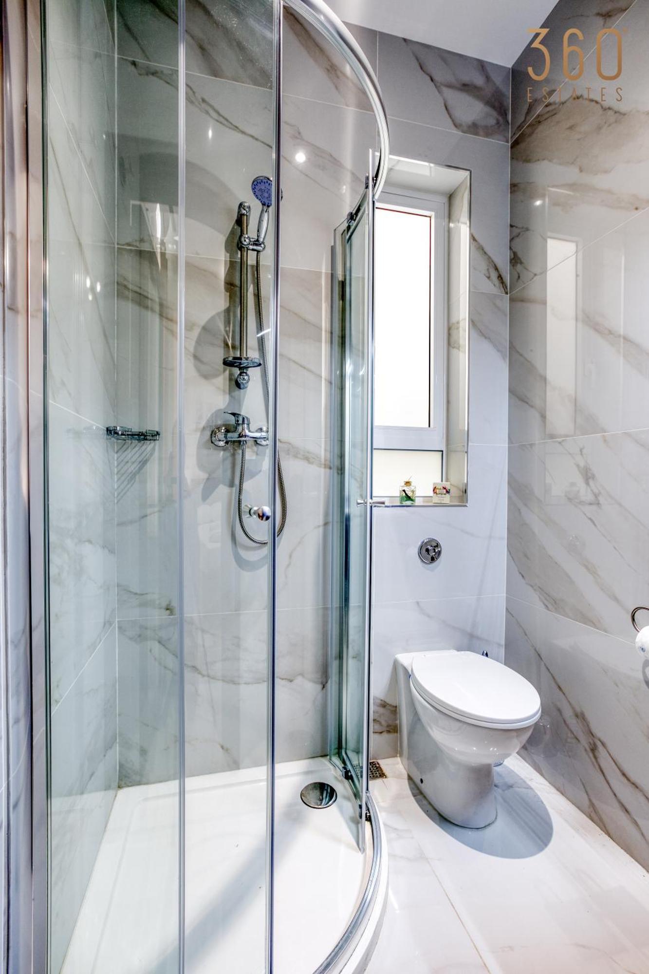 Cosy 2br Penthouse With Private Terrace In By 360 Estates Apartment *