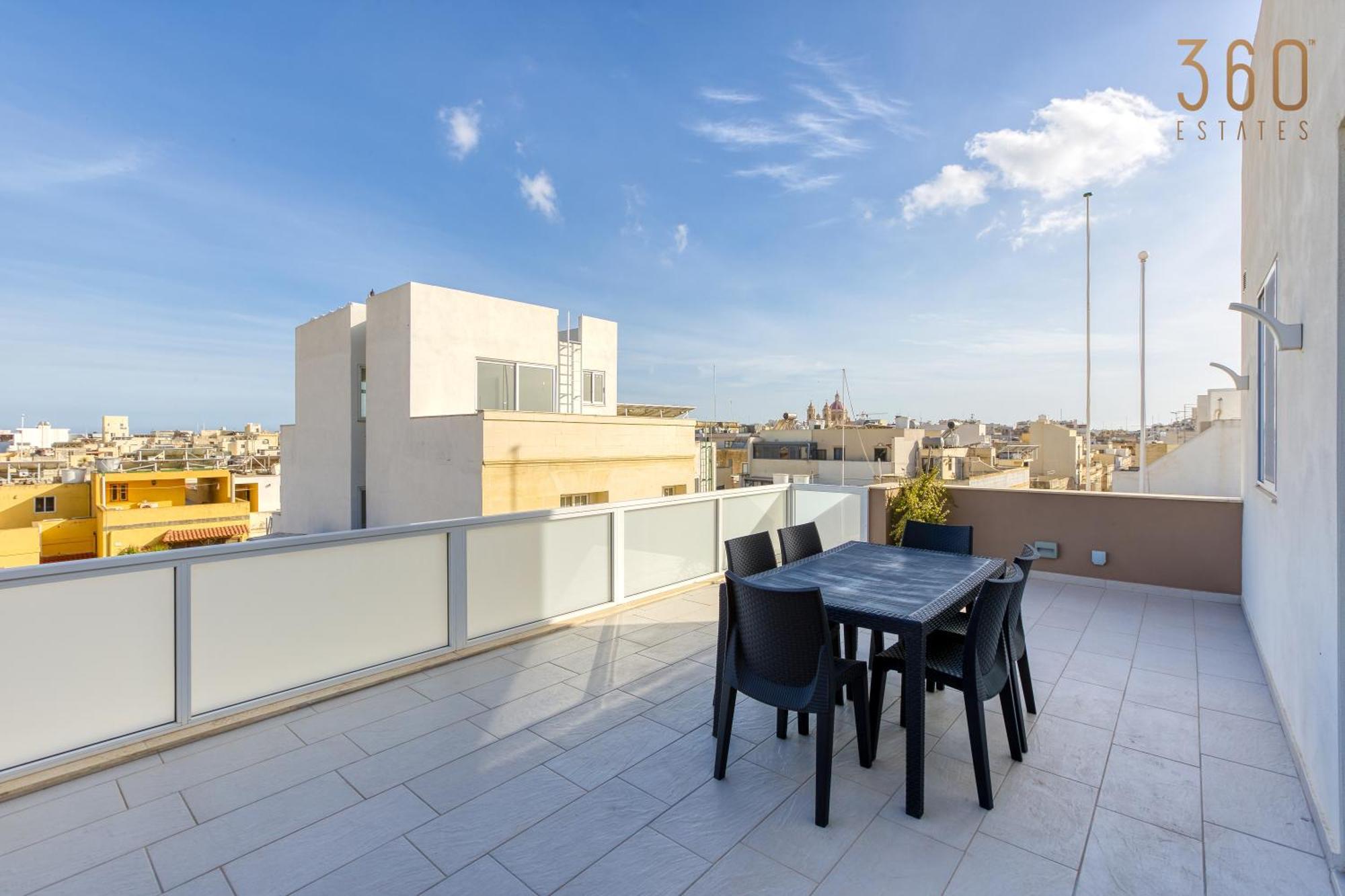 Cosy 2br Penthouse With Private Terrace In By 360 Estates *